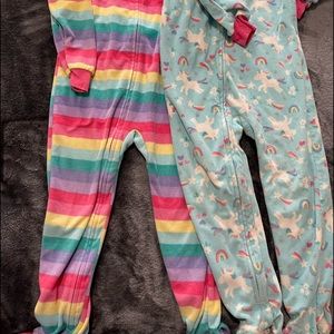 2) Pajamas toddler girls size 5t